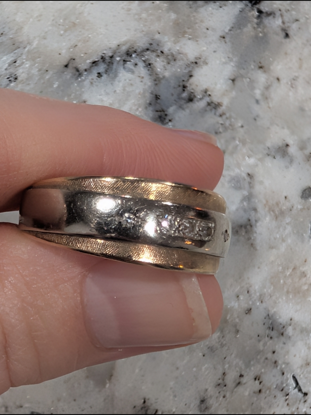 14k Gold Men's Band Ring Diamonds Sz 9.5+ - Picture 7 of 7